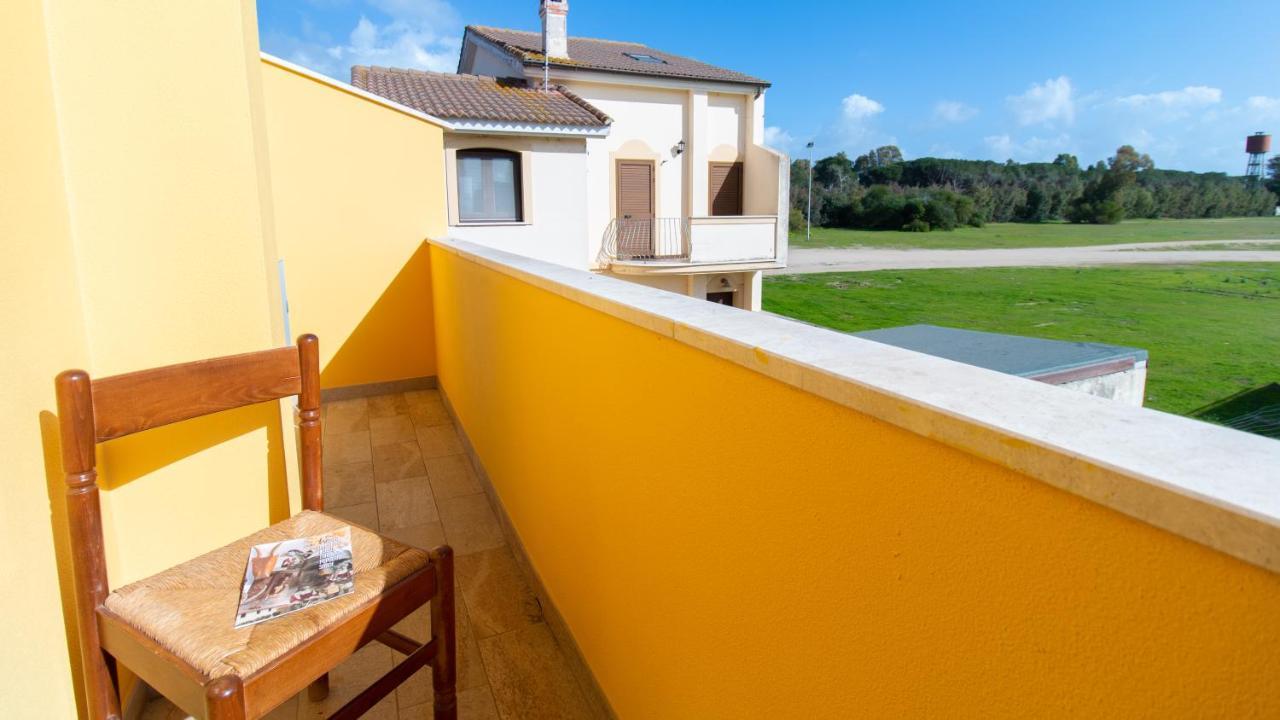 Yellow House-Villetta Con Giardino Oristano Zewnętrze zdjęcie