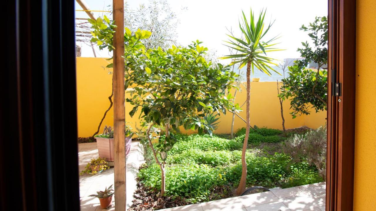 Yellow House-Villetta Con Giardino Oristano Zewnętrze zdjęcie